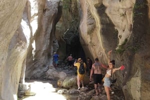 Tour privato di Paphos: Akamas, Avakas, Turtle Bay e cantina