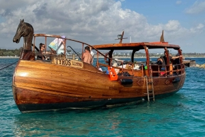 Paphos: Sunset Cruise with Swimming Stop