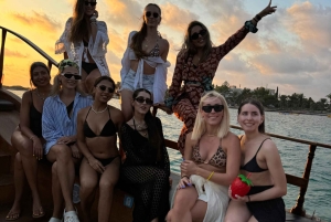 Paphos: Sunset Cruise with Swimming Stop