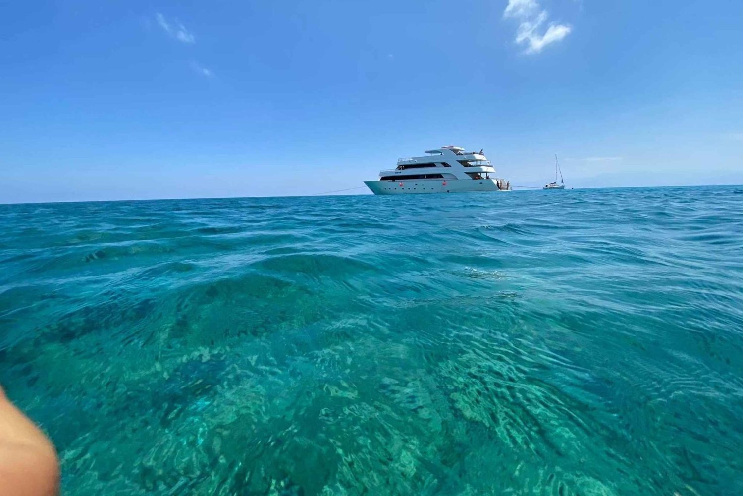 Пафос - Голубая Лагуна: Круиз с барбекю по системе 'все включено', горка, автобус