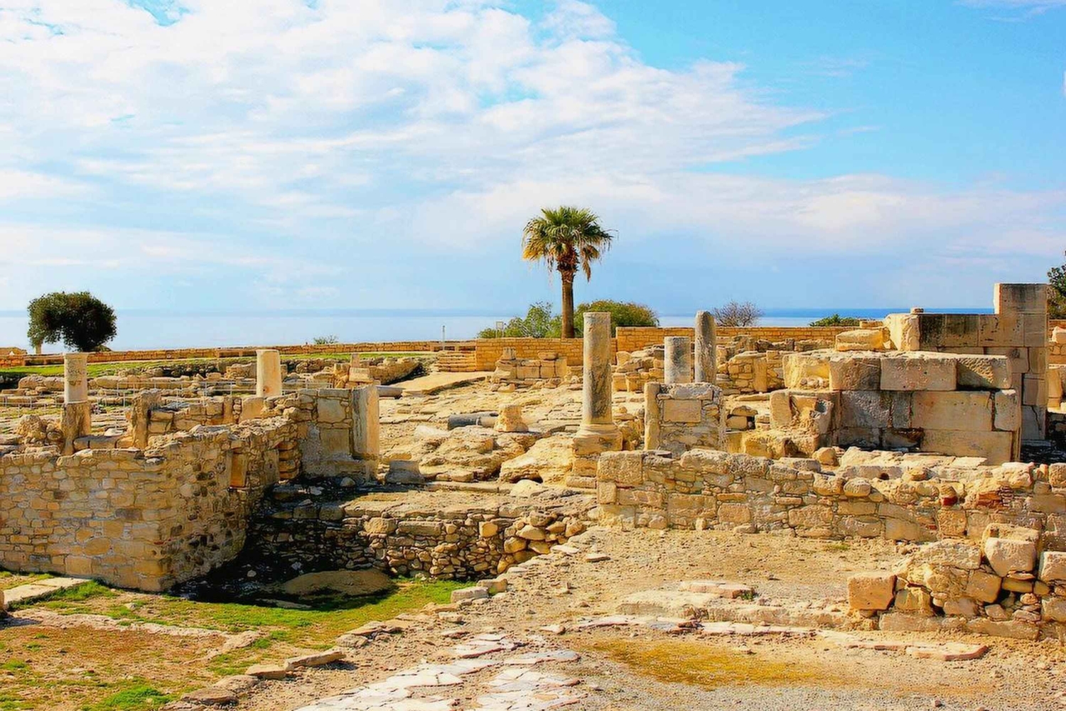 Paphos : Visite de l'ancienne Kourion, de l'unique Lefkara et de Limassol