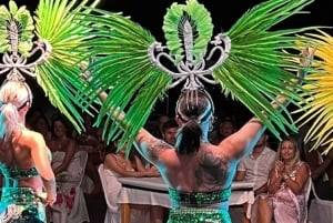 Пафос: фейерверк с танцором волн, ужин «шведский стол» и круиз с шоу