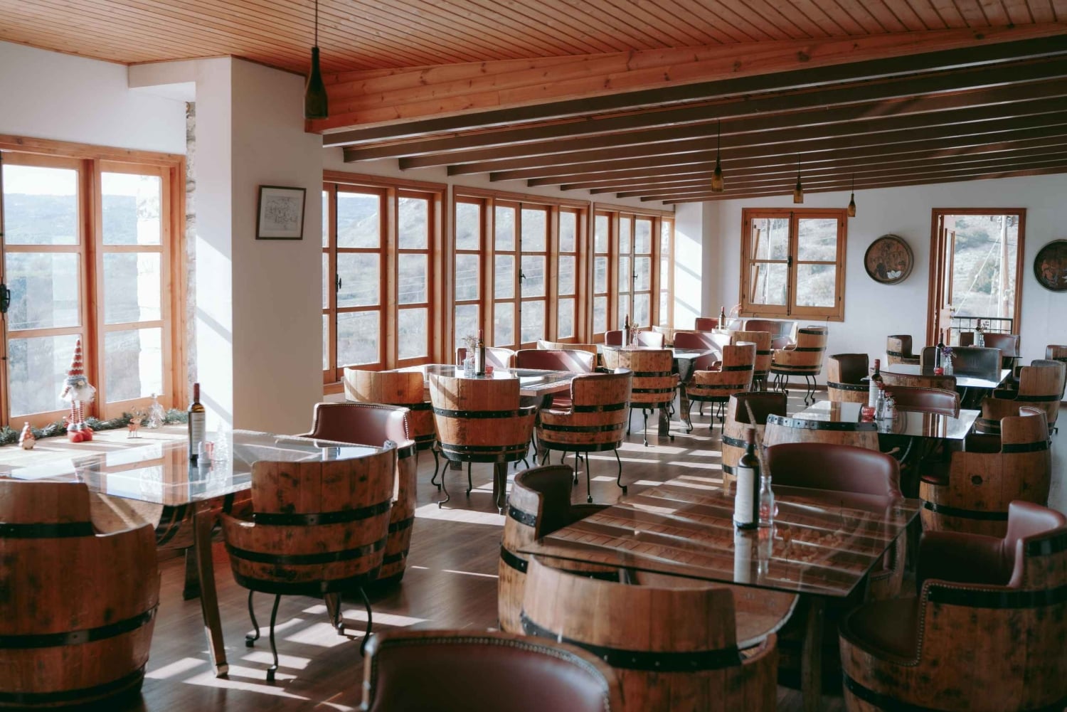 パフォス：ワインとハルーミチーズのテイスティングツアー（送迎付き）