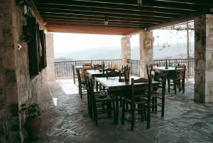 パフォス：ワインとハルーミチーズのテイスティングツアー（送迎付き）