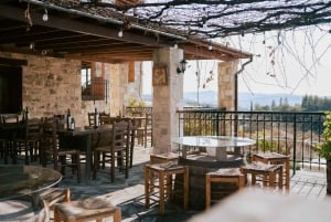 パフォス：ワインとハルーミチーズのテイスティングツアー（送迎付き）