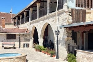 パフォス：ワインとハルーミチーズのテイスティングツアー（送迎付き）