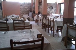 Platanos Family Restaurant