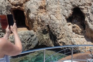 Protaras Medusa Chill Out-Cruises/Blue Lagoon-SeaCave/ LUNCH