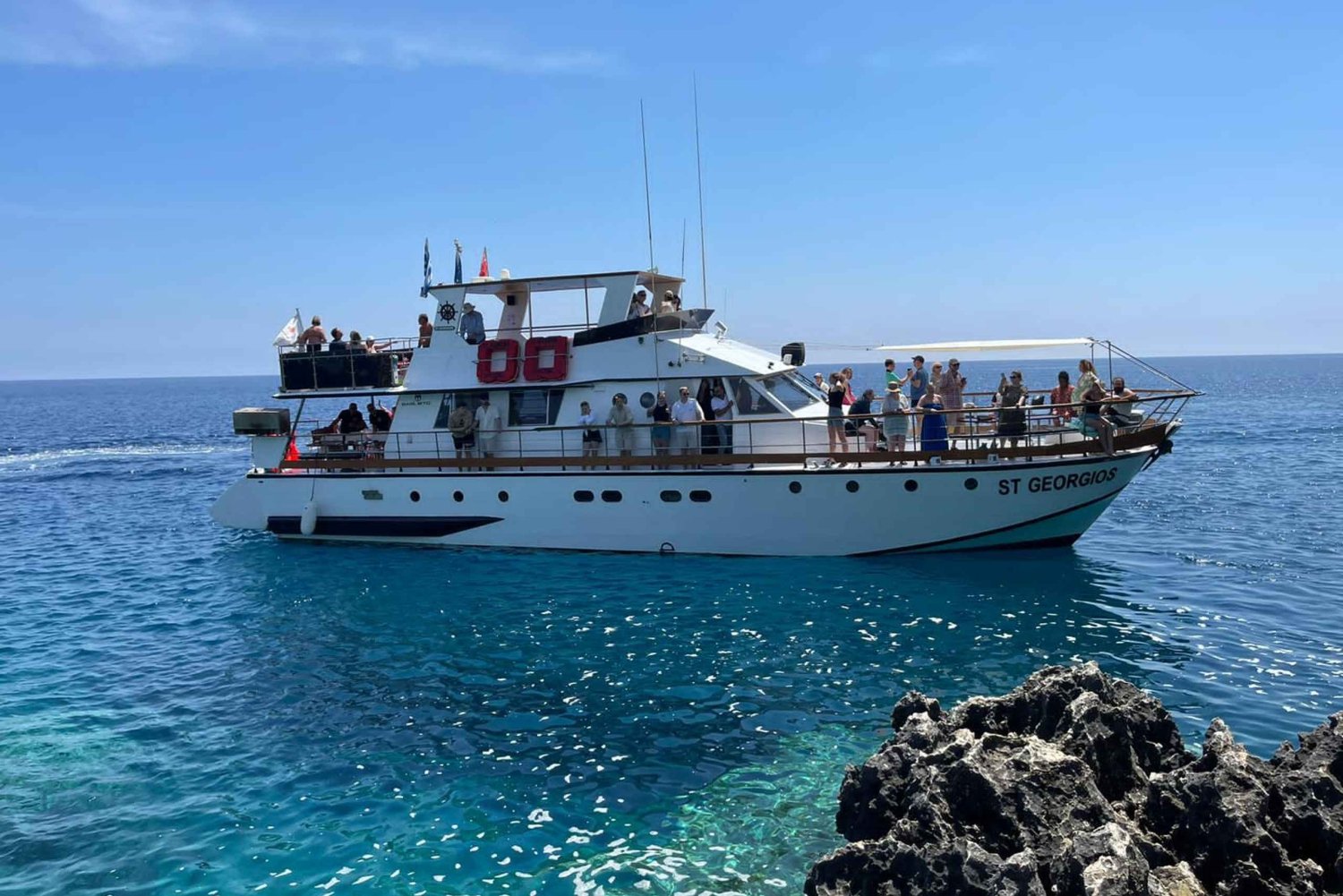 Protaras: Waterworld Turtle Cove Cruise z przystankami na pływanie