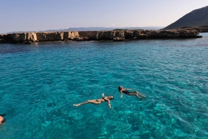 Itseajettavien veneiden vuokraus Latchi: Paphos-kuljetus saatavilla