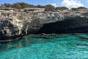 Itseajettavien veneiden vuokraus Latchi: Paphos-kuljetus saatavilla