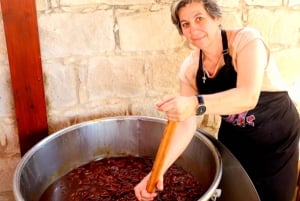 Tradiciones de Chipre: Pasteli, Aceite de Oliva, Vino y Mitología