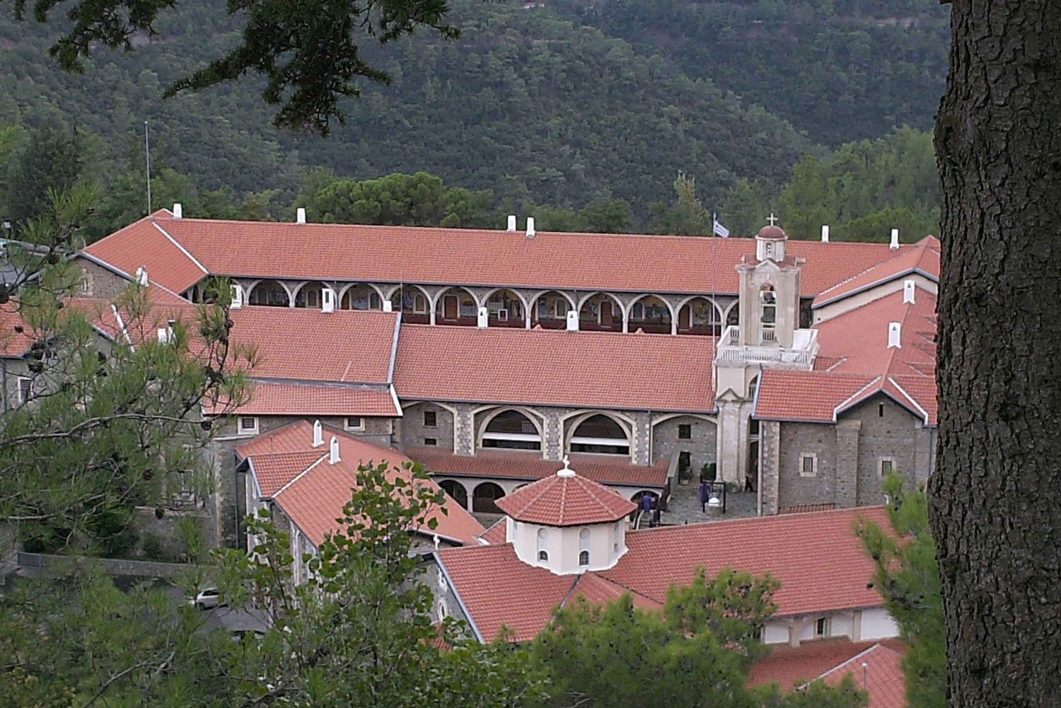 Troodos Mountain and Kykkos Monastery from Paphos in German