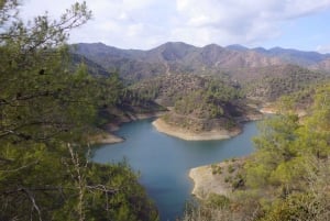 Walk around Pano Lefkara village and Lefkara lake