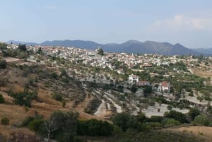 Walk around Pano Lefkara village and Lefkara lake