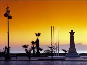 Finikoudes at dawn - Larnaka Regional Tourism Body