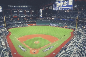 Даллас: бейсбольный матч Texas Rangers на стадионе Globe Life Field