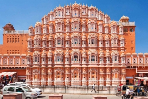 2-Day Agra and Jaipur Tour with Accommodation