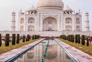 Tour de 2 días con todo incluido por el Taj Mahal y la ciudad de Agra desde Banglore