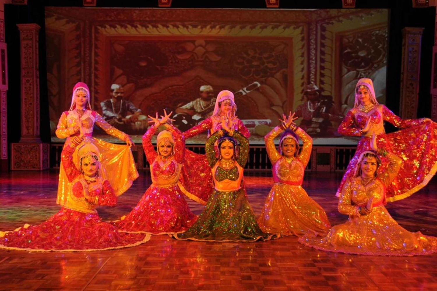 2 jours à Agra avec le spectacle Kala Kriti (Mohabbat e Taj Show)