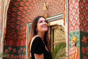 2 päivän Jaipur Tour Delhistä ja yöpyminen Jaipurissa