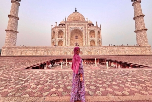 3 päivän yksityinen luksusmatka Kultaiseen kolmioon Agra Jaipur Delhi