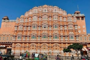 3 päivän yksityinen luksusmatka Kultaiseen kolmioon Agra Jaipur Delhi