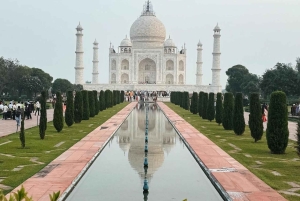 3 päivän yksityinen luksusmatka Kultaiseen kolmioon Agra Jaipur Delhi
