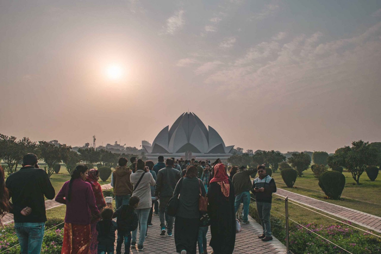 New Delhi: Private Guided Tour of Temples with Transfers