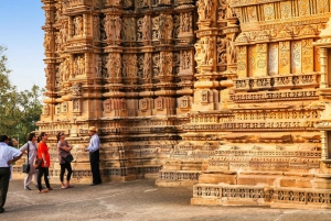 Khajurahon, Orchhan ja Gwaliorin matka Delhistä 5 päivässä