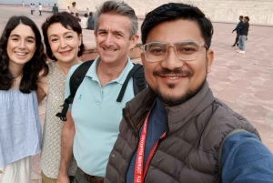 Agra: rondleiding door de Taj Mahal en het mausoleum met voorrang