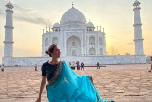 Agra: Taj Mahal voorrangstoegang met gids met opties