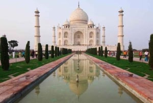 Agra: Taj Mahal Sunrise & Sunset Tour oförglömligt ögonblick