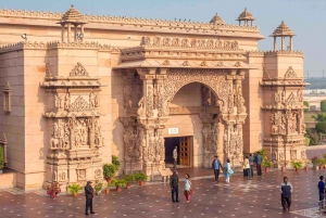 New Delhi: Akshardham-templet med musikalsk lys og springvand