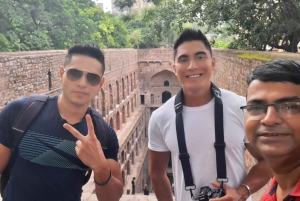 Tour a piedi del Tempio di Akshardham e del segreto Agrasen Baoli