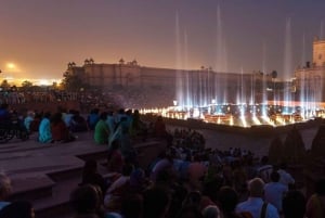 Spettacolo di luci al Tempio di Akshardham e tour a piedi tra le delizie di Old Delhi