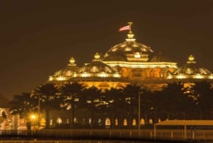 Spettacolo di luci al Tempio di Akshardham e tour a piedi tra le delizie di Old Delhi