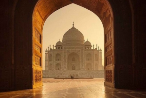 Privat omvisning med alt inkludert i Taj Mahal og Agra med transport