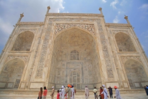 Bestille privat Taj Mahal-tur med tog fra Delhi