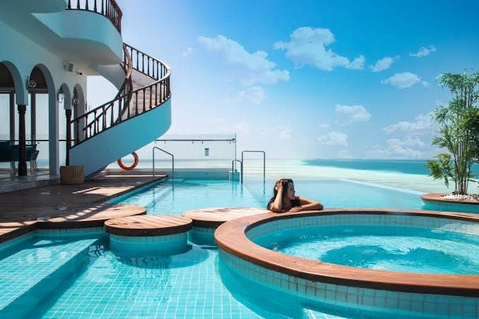 Club Maritim Inn And Suite