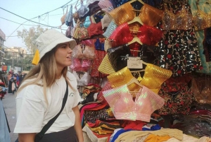 Delhi : Customized Shopping Tour with Female Consultant