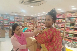 Delhi: Skräddarsydd shoppingtur med kvinnlig konsult