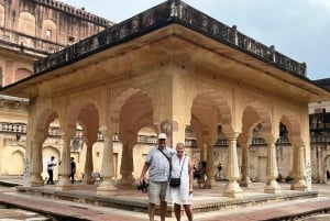 Dagsutflykt till Jaipur från Delhi via motorväg