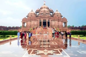 デリー：高級車で行くデリー＆タージマハル2日間プライベートツアー