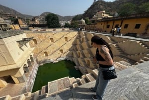 Delhi/Agra/Jaipur Transfer via Fatehpur Sikri and Stepwell