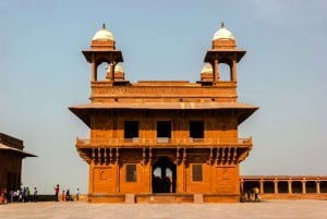 Transfer Delhi/Agra/Jaipur przez Fatehpur Sikri i Stepwell