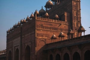 Transfer Delhi/Agra/Jaipur przez Fatehpur Sikri i Stepwell