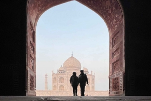 Delhi: Agra Mathura Vrindavan Sightseeingtur med lunsj