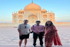 Delhi: Agra Mathura Vrindavan Sightseeing tour with Lunch