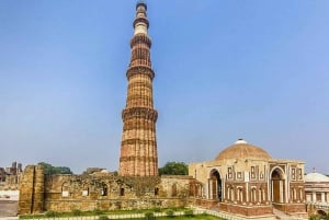 Delhi flygplats: Privat guidad stadsrundtur i Delhi med bil